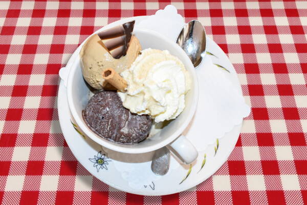 dessert_baileys.jpg dessert_baileys.jpg