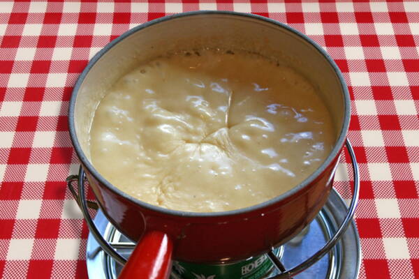 kaesespeisen_fondue_neu.jpg kaesespeisen_fondue_neu.jpg